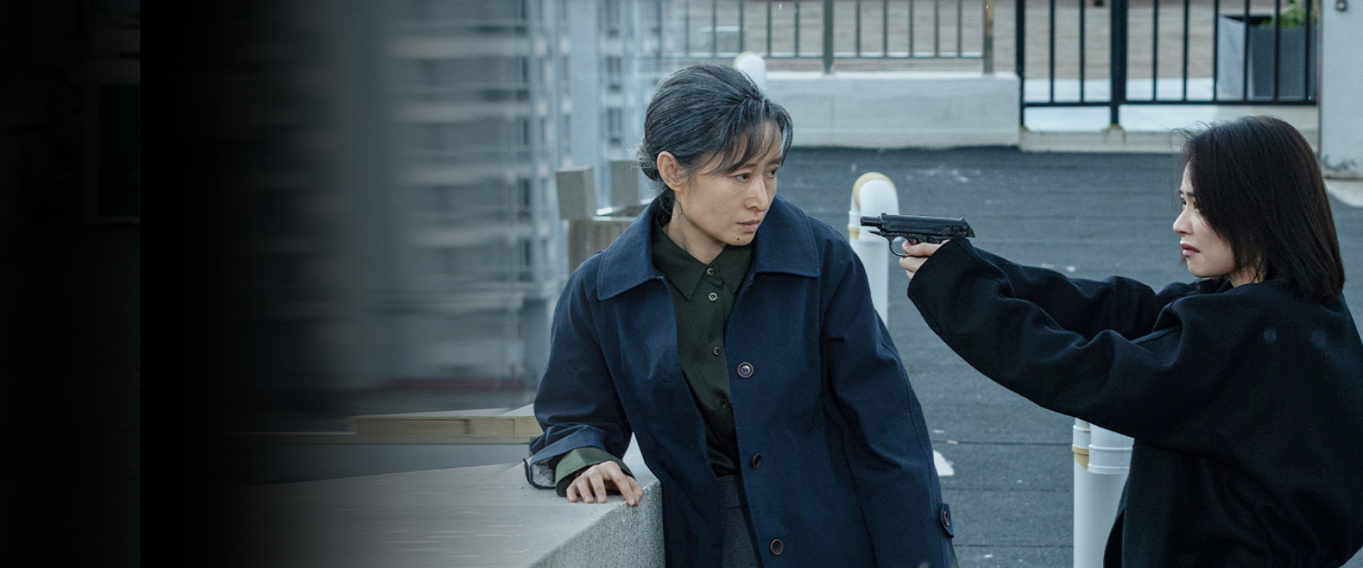 隐身的名字 海报