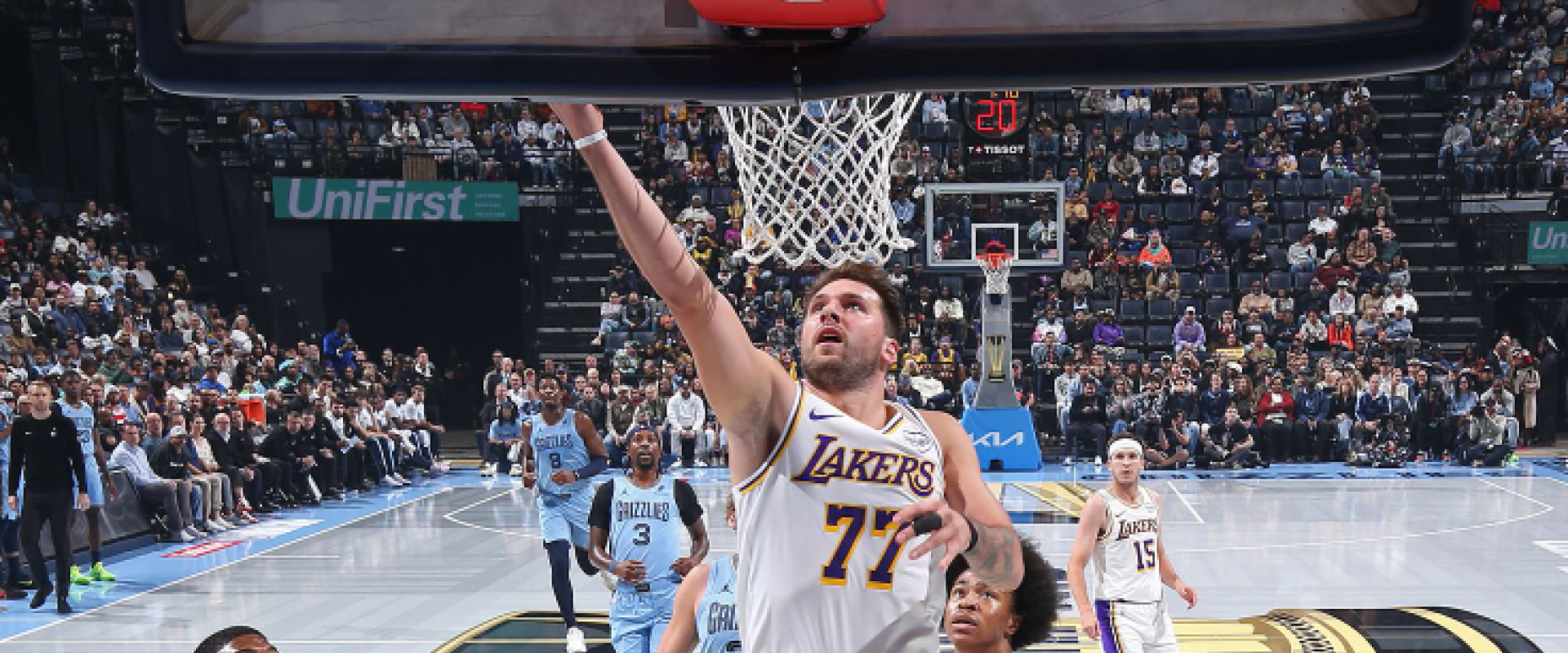 NBA常规赛精彩回顾：湖人vs灰熊